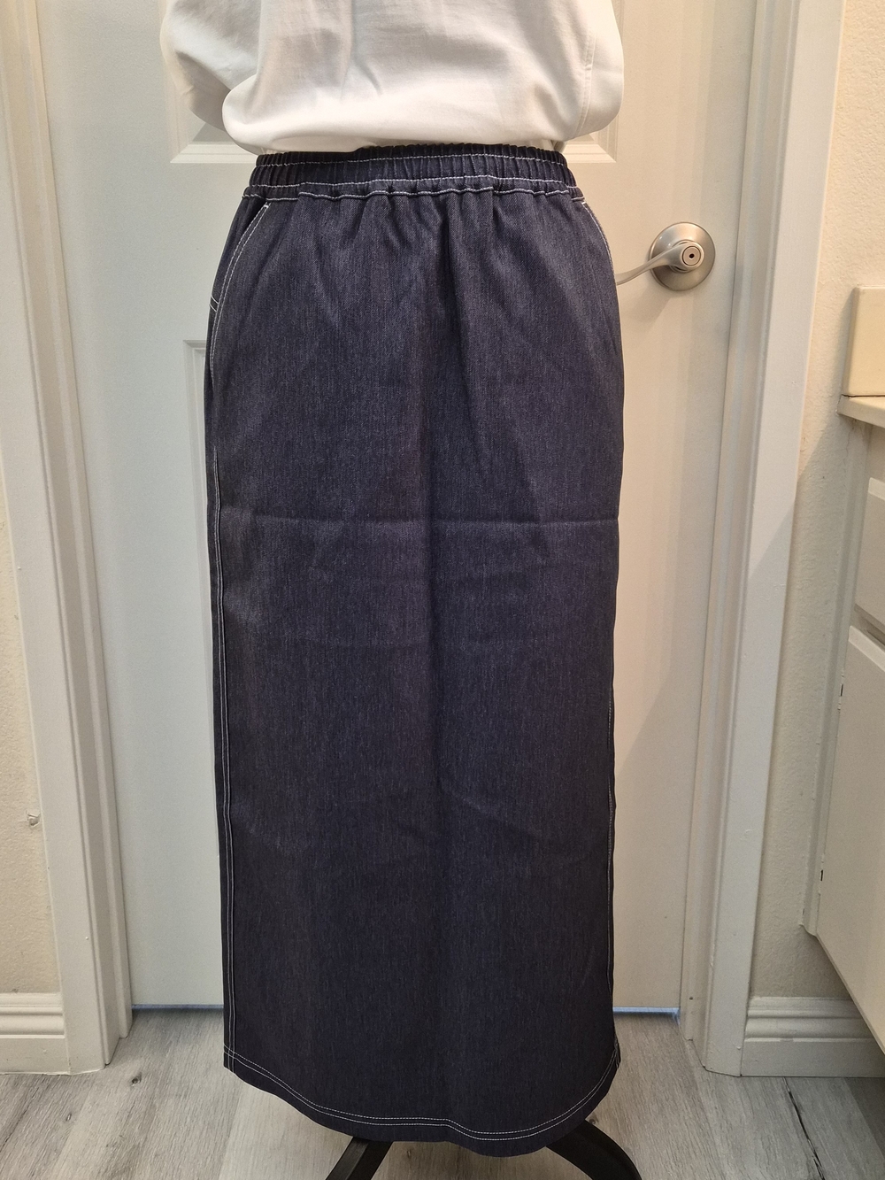 Women's Dark Blue Denim Maxi Skirt.Size M.